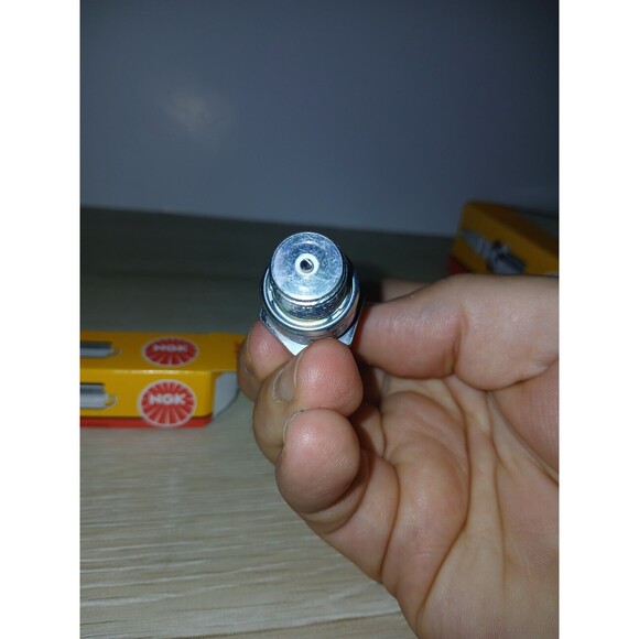 Set Of 5 NGK 2522 Spark Plugs BUHX Made In Japan EAC - Picture 7 of 16